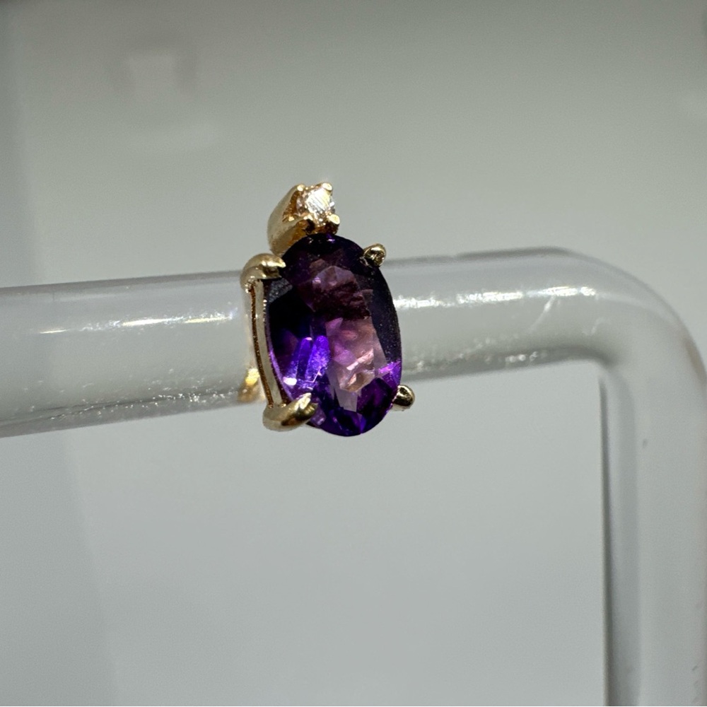 Beautiful 14k Yellow Gold Oval Amethyst and Diamond Stud Post Earrings - Picture 4 of 10